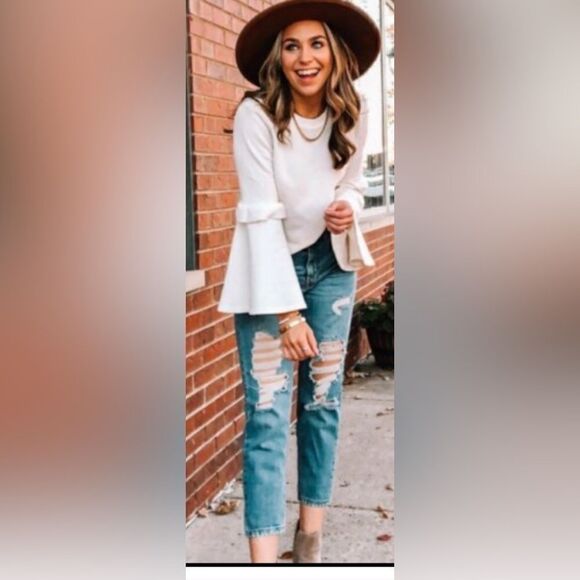 CANDIE'S cropped raw edge M ruffle flounce sleeve sweatshirt - Picture 1 of 15